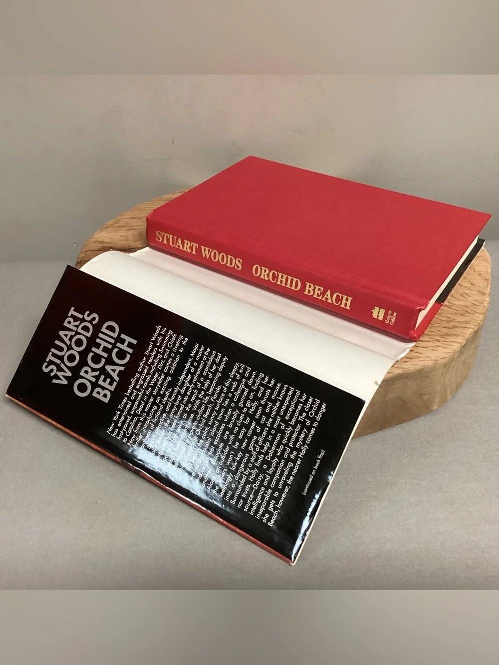 🟠 2/$10 - Orchid Beach - Hardcover / Hardback Edition - Stuart Woods - Vintage